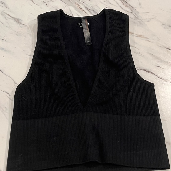 3/$25 BDG Urban Outfitters Josie Ribbed Crop Top Black Size Small - Picture 2 of 5